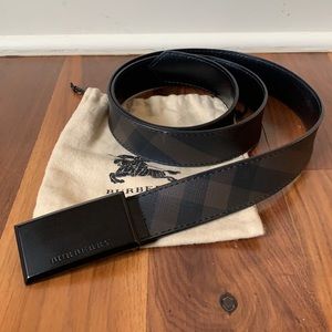 Burberry London check dark brown & black belt